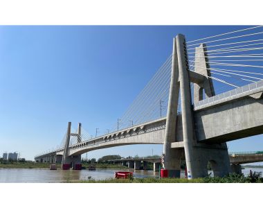 1.潁上縣潁河橋梁通航安全及抗撞性能評估2